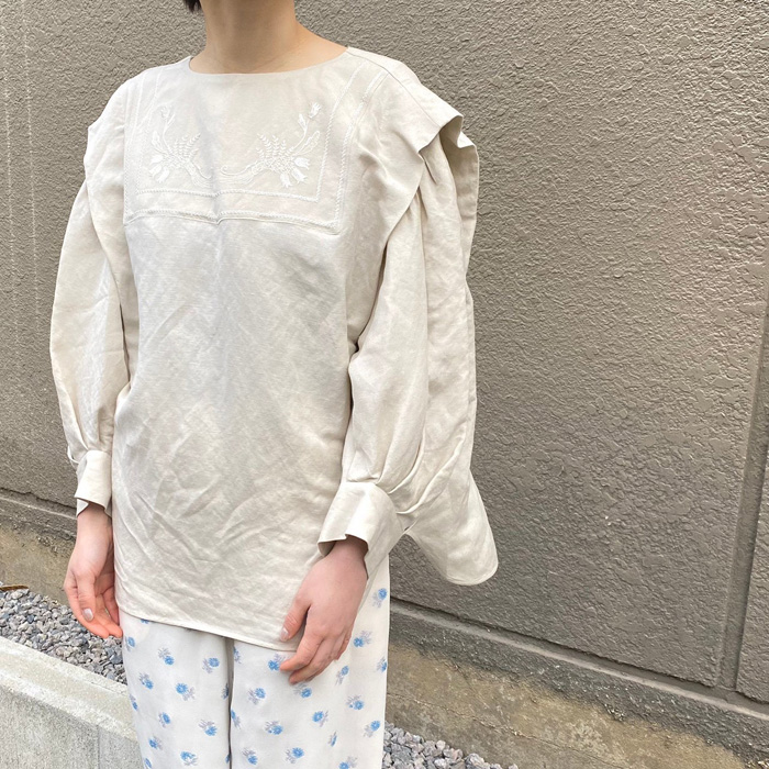 20％OFF ¥52,800→¥42,240】(R)EMBROIDERED LINEN RAYON TUNIC/エン 